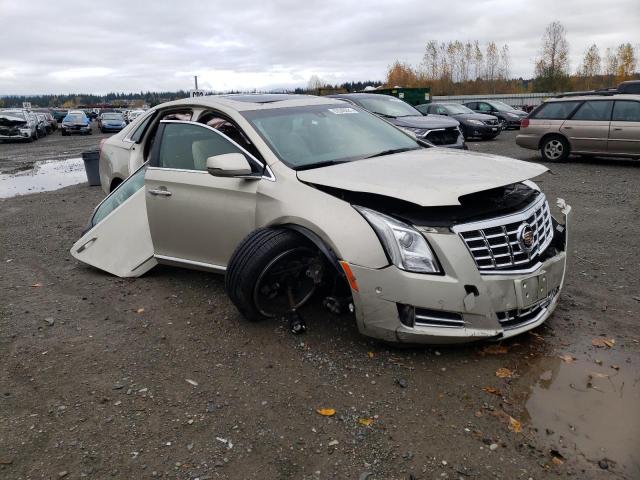 Cadillac Xts luxury (2014)