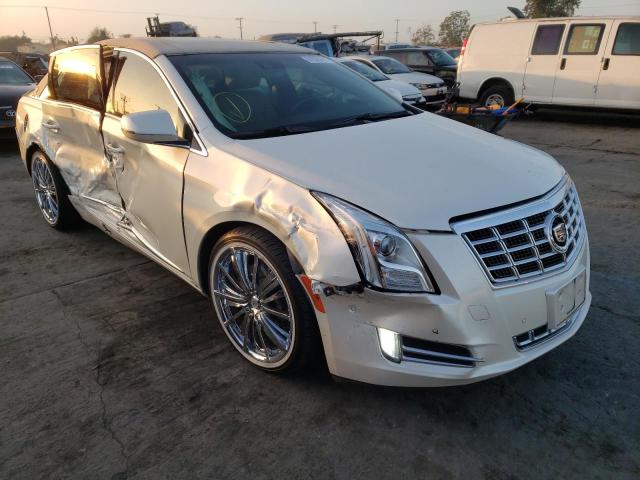 Cadillac Xts luxury (2014)