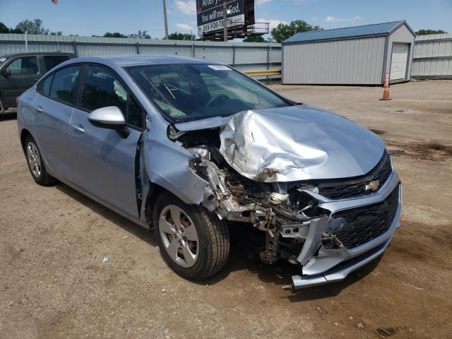 Chevrolet Cruze ls (2017)