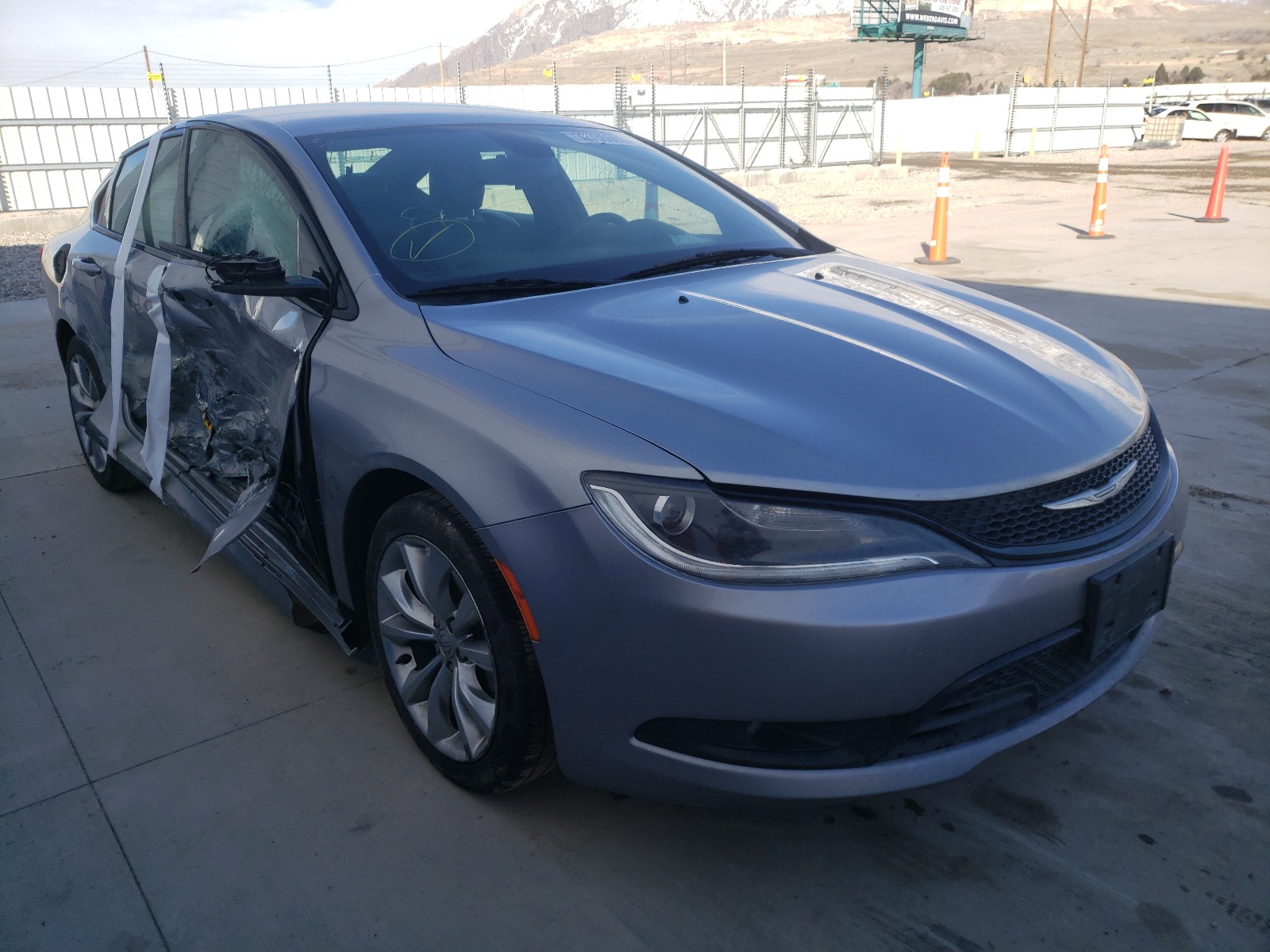 Chrysler 200 s (2015)