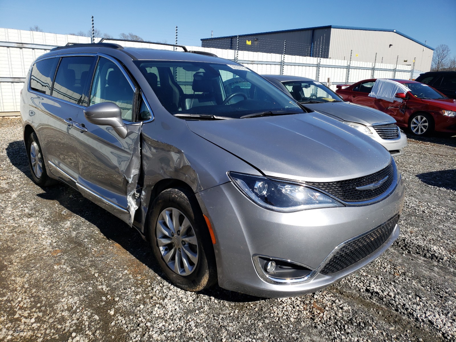 Chrysler Pacifica t (2017)