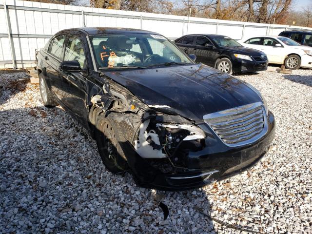 Chrysler 200 lx (2011)