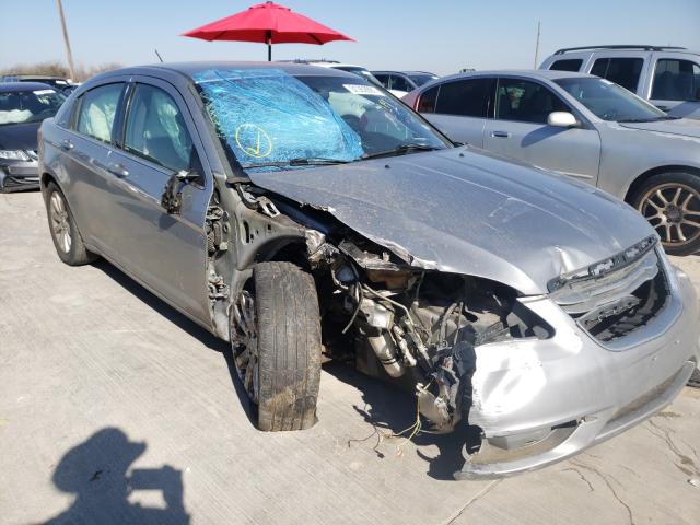 Chrysler 200 tourin (2013)