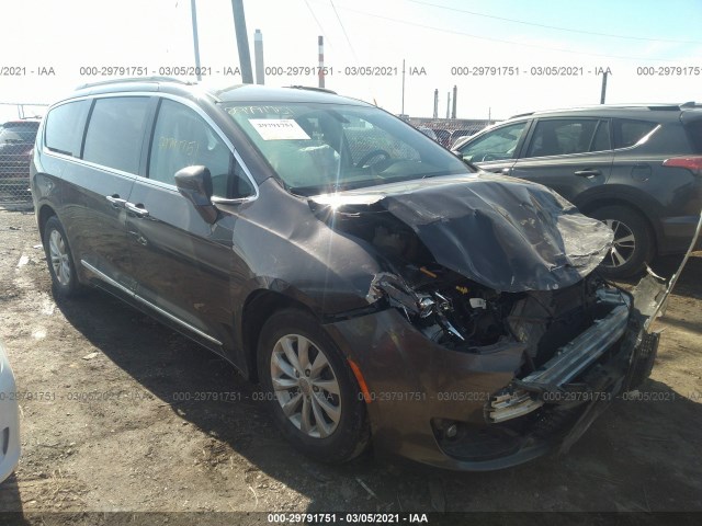 Chrysler Pacifica (2017)
