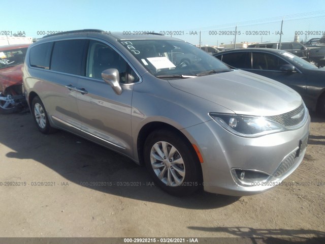 Chrysler Pacifica (2017)