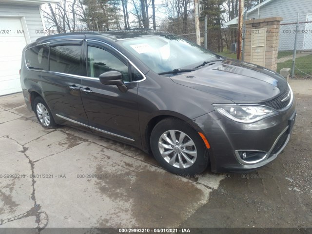 Chrysler Pacifica (2017)
