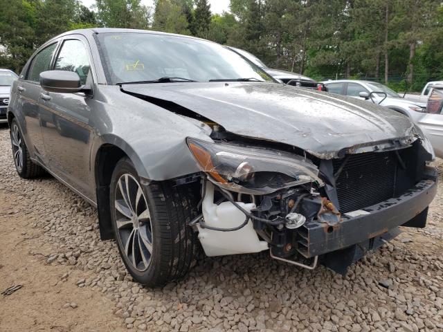 Chrysler 200 s (2012)