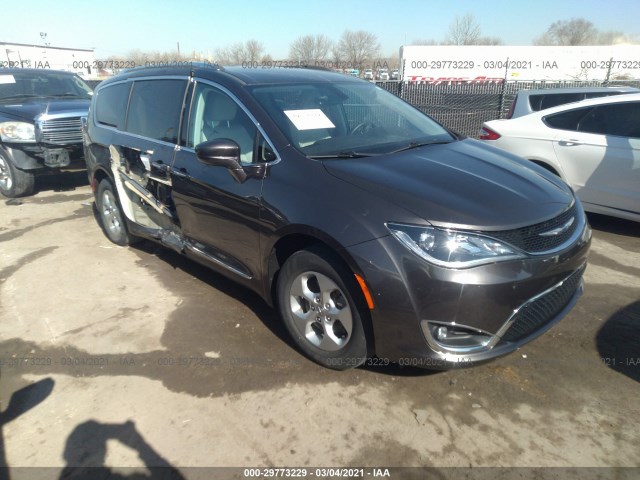 Chrysler Pacifica (2017)