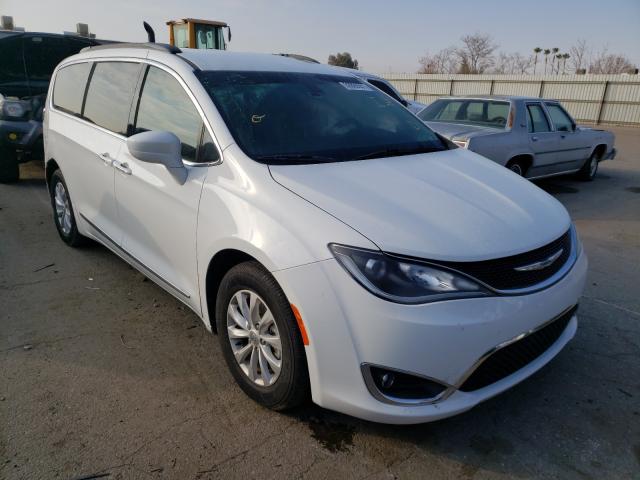 Chrysler Pacifica t (2017)