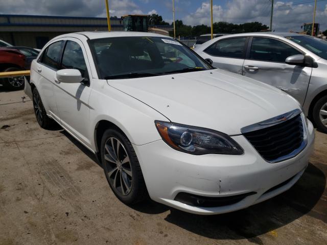 Chrysler 200 s (2011)