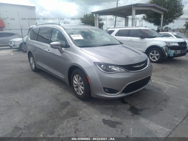 Chrysler Pacifica (2017)