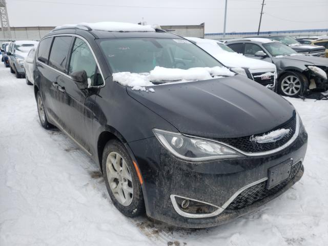 Chrysler Pacifica t (2017)