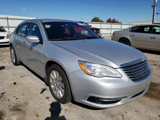 Chrysler 200 lx (2012)