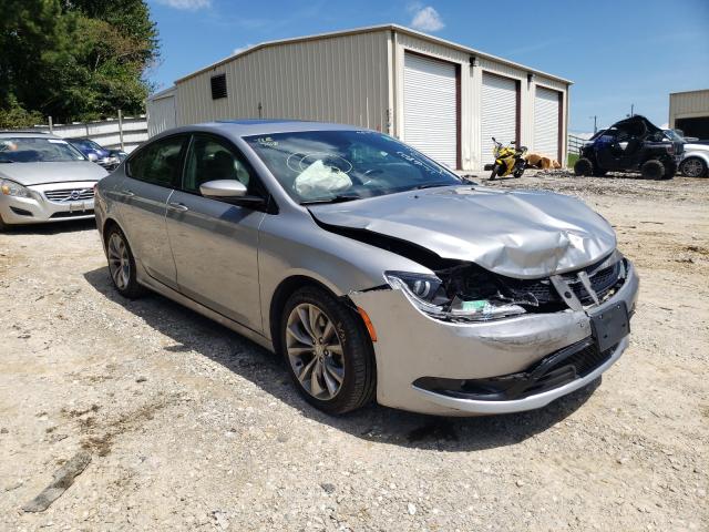 Chrysler 200 s (2015)