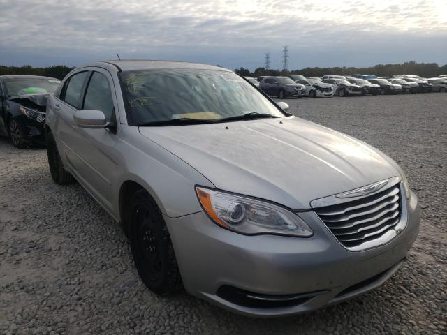 Chrysler 200 lx (2012)
