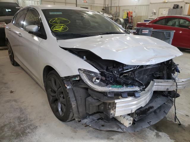 Chrysler 200 s (2015)
