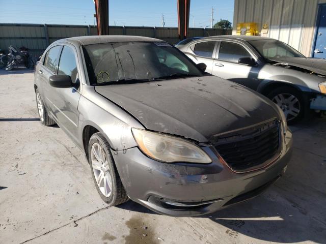 Chrysler 200 lx (2012)