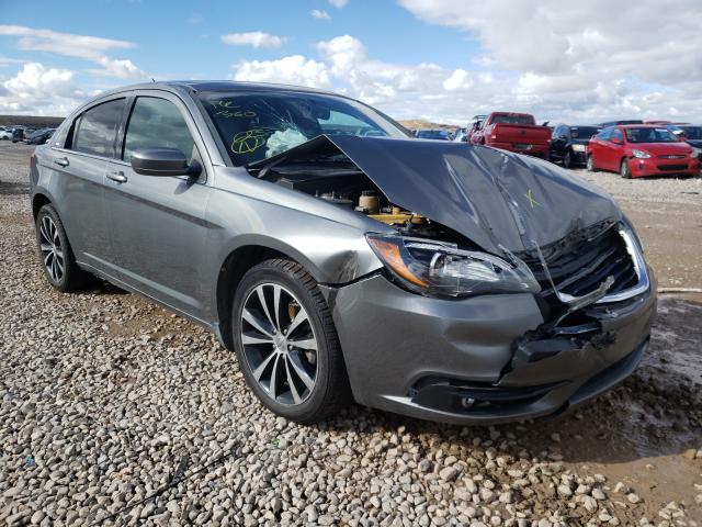 Chrysler 200 s (2011)