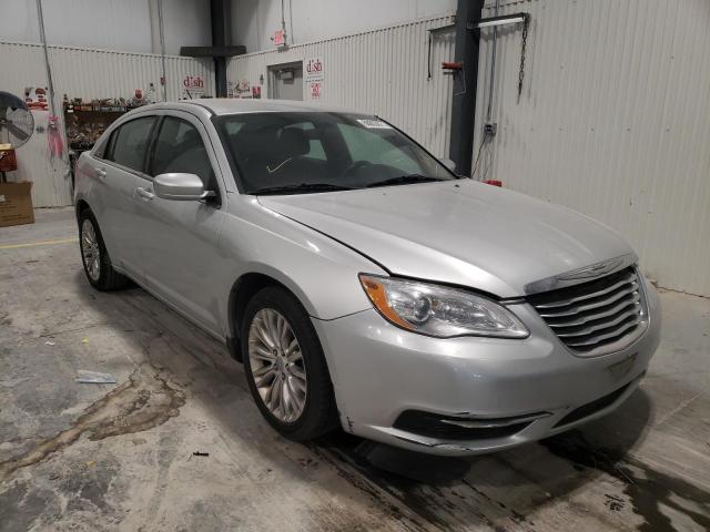 Chrysler 200 lx (2012)