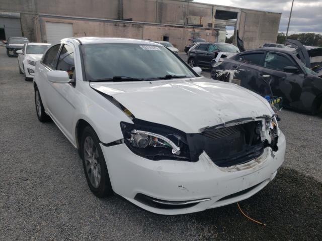 Chrysler 200 lx (2013)
