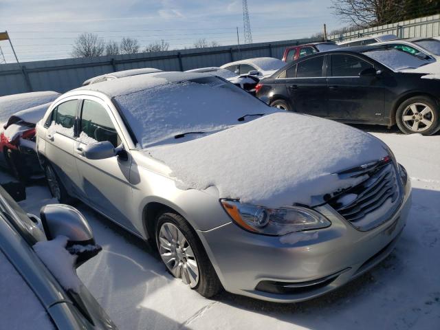 Chrysler 200 lx (2012)