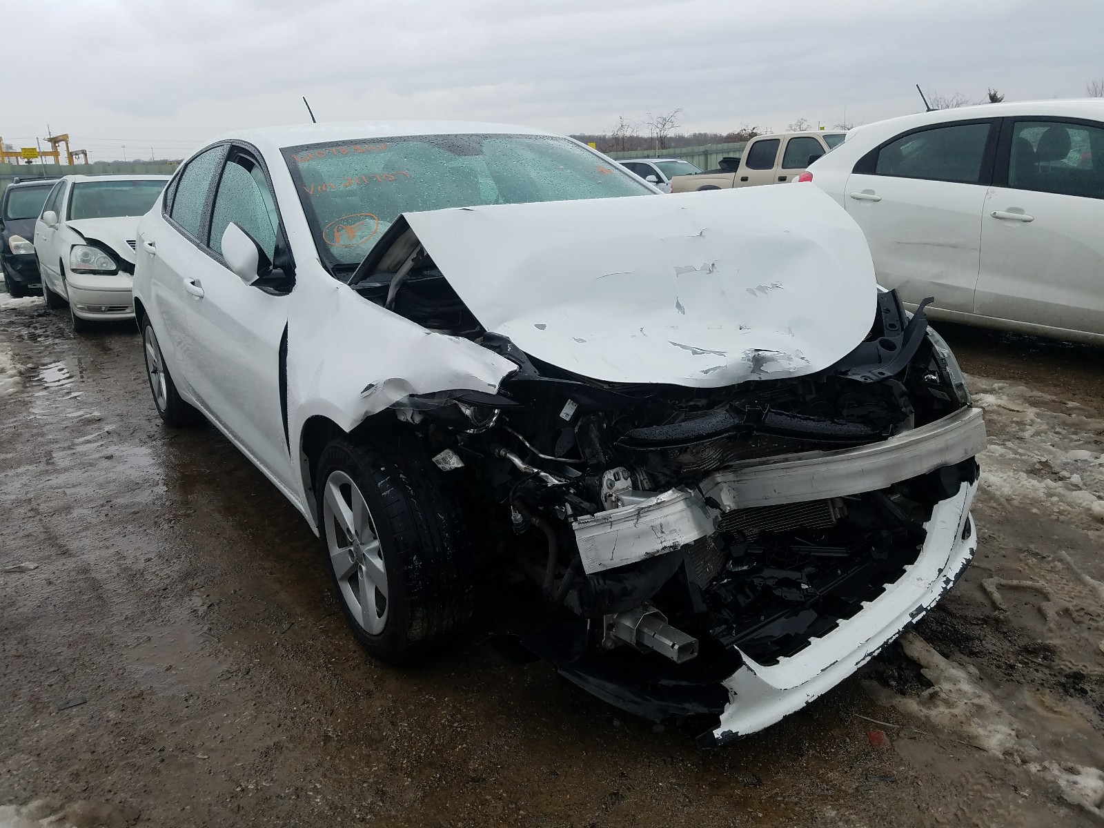 Dodge Dart sxt (2015)