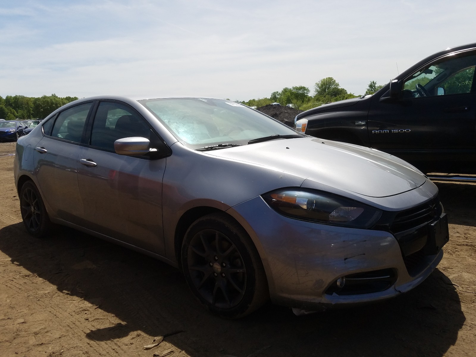 Dodge Dart sxt (2016)