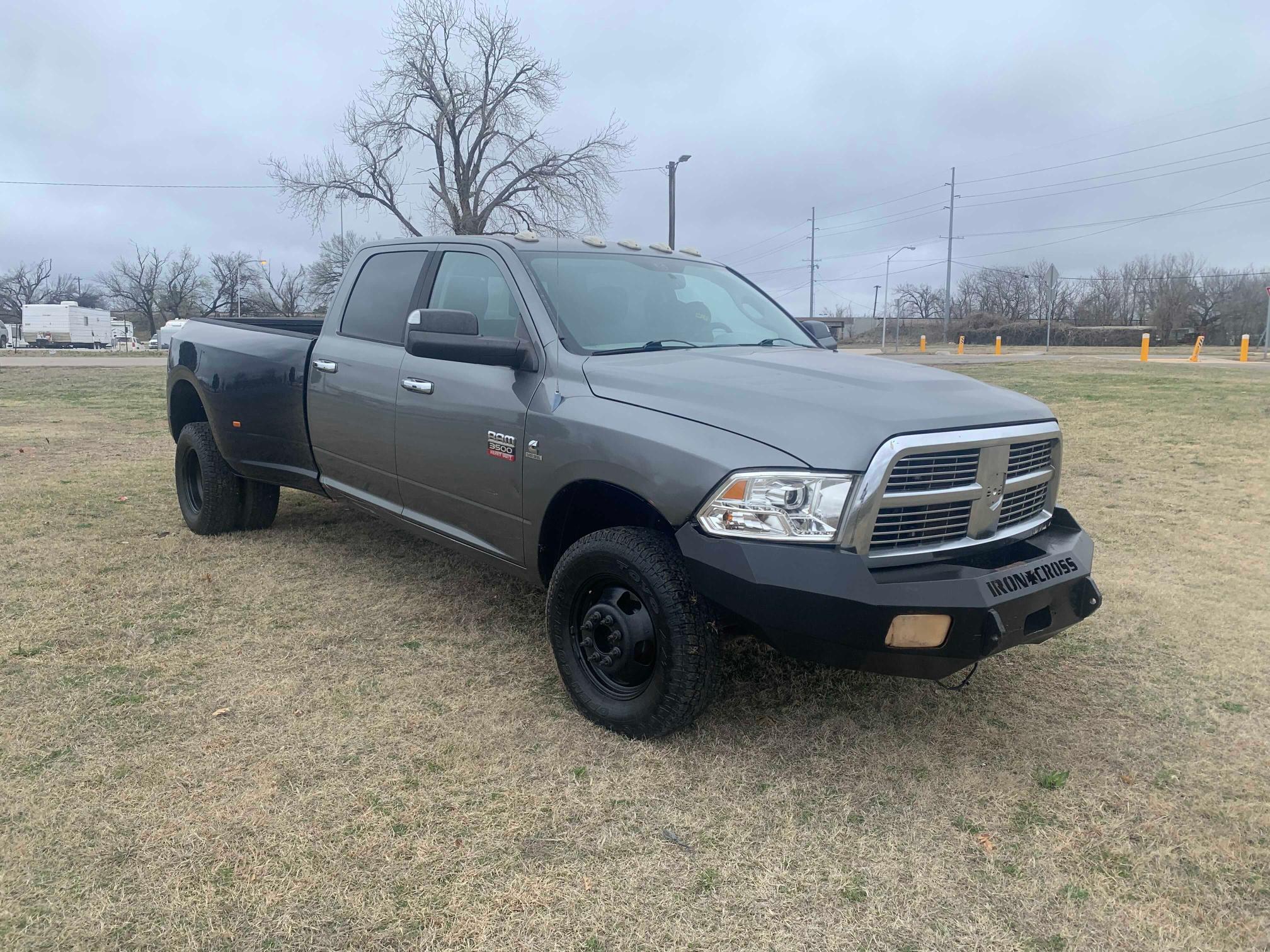 Dodge Ram 3500 s (2012)