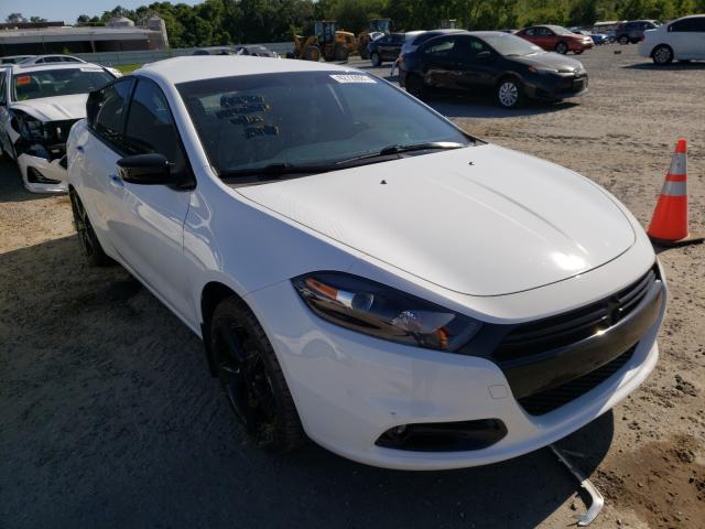 Dodge Dart sxt (2015)