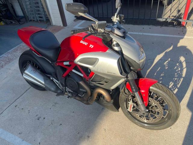 Ducati Diavel (2012)