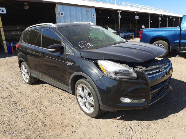 Ford Escape tit (2015)