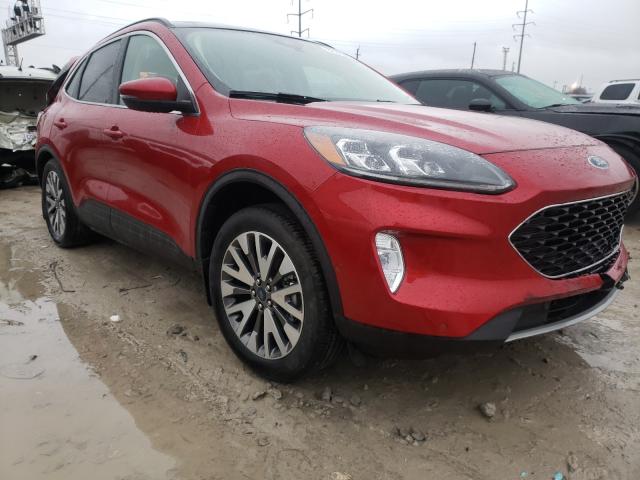 Ford Escape tit (2020)