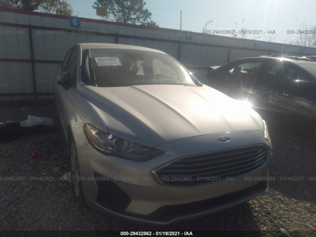 Ford Fusion hybrid (2019)