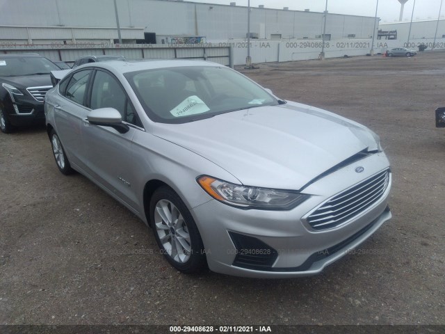 Ford Fusion hybrid (2019)
