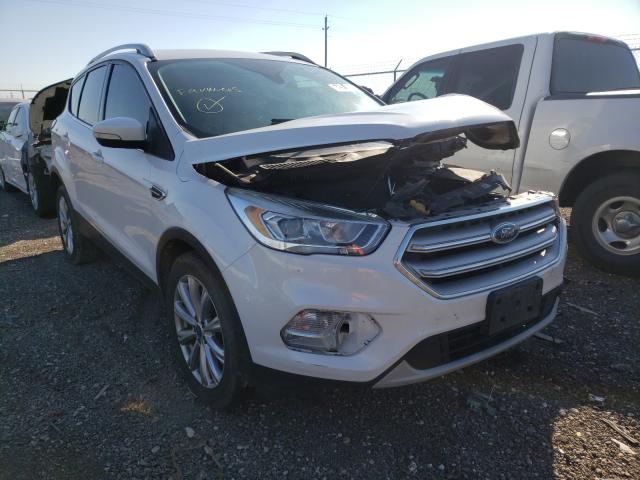 Ford Escape tit (2017)
