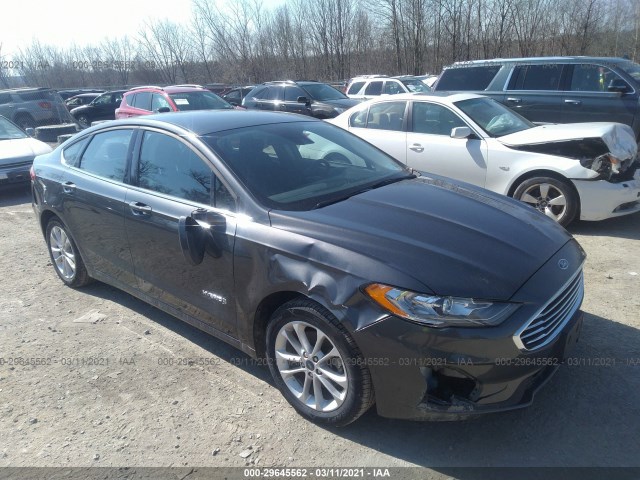Ford Fusion hybrid (2019)