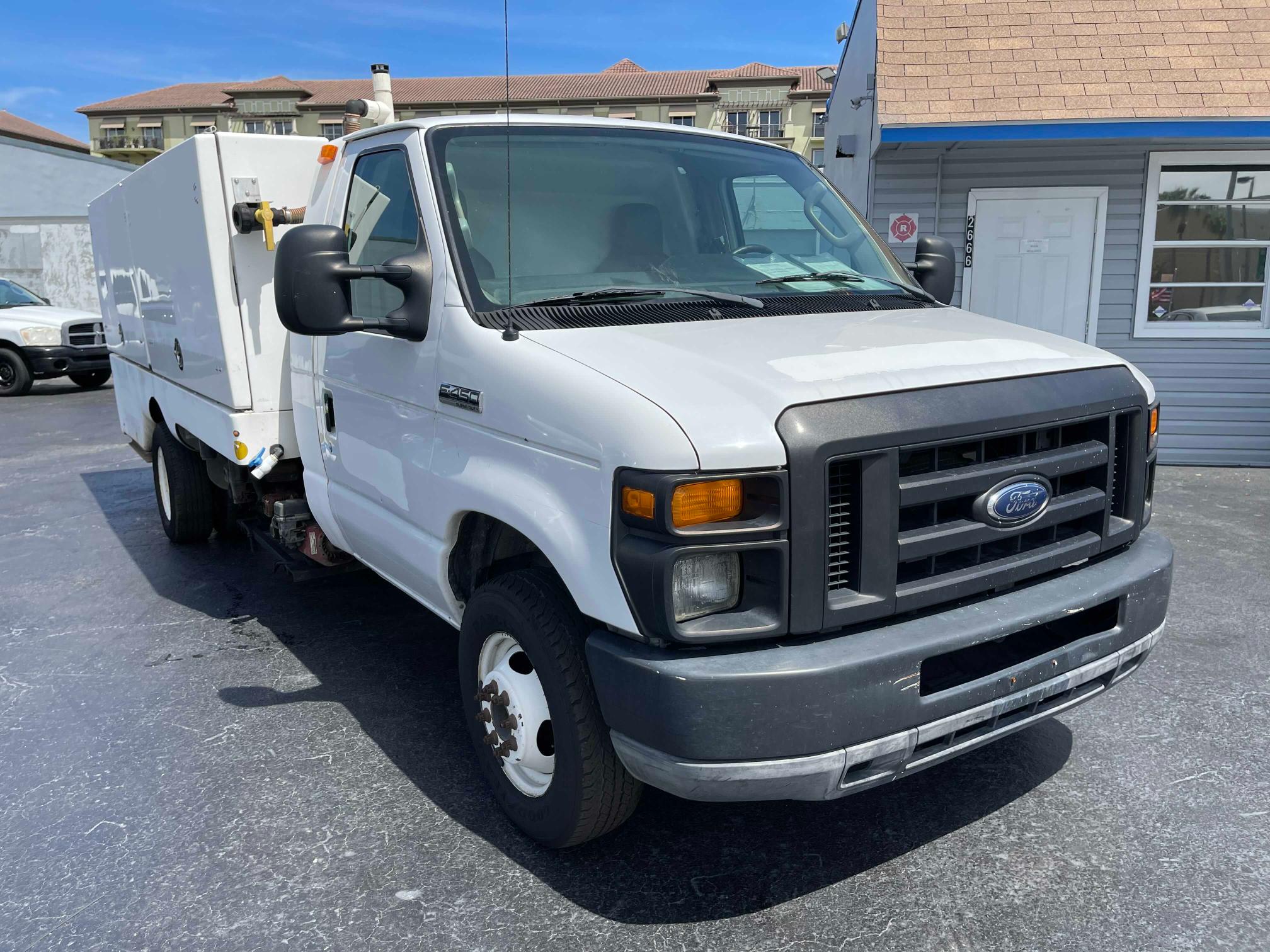 Ford Econoline (2011)