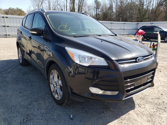 Ford Escape tit (2014)