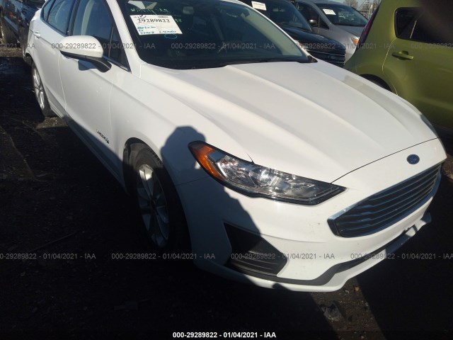 Ford Fusion hybrid (2019)