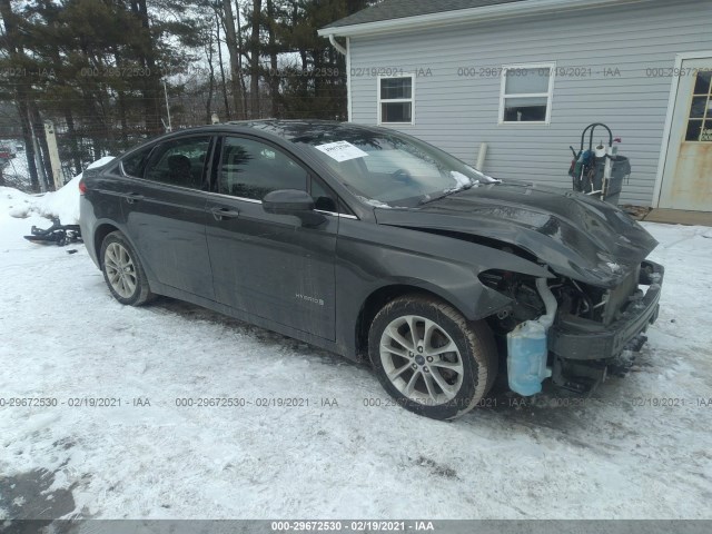 Ford Fusion hybrid (2019)