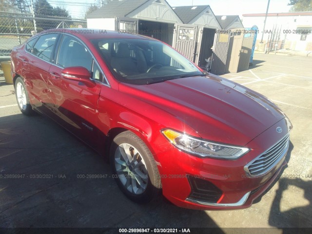 Ford Fusion hybrid (2019)