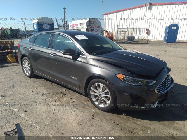 Ford Fusion hybrid (2019)