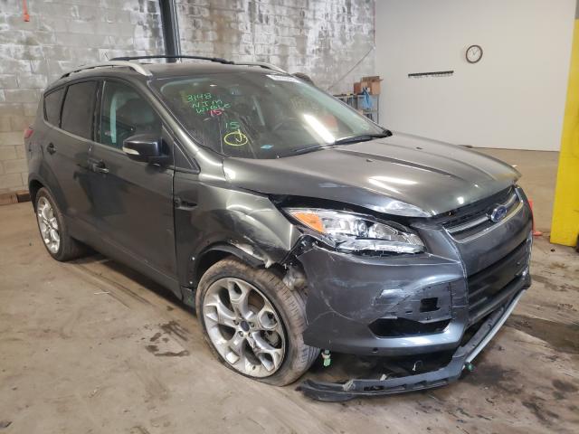 Ford Escape tit (2016)