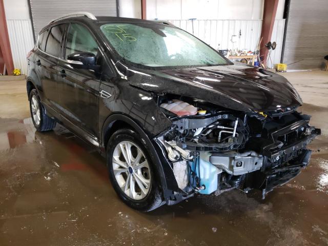 Ford Escape tit (2015)