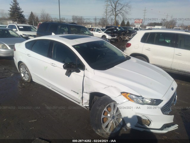 Ford Fusion hybrid (2019)
