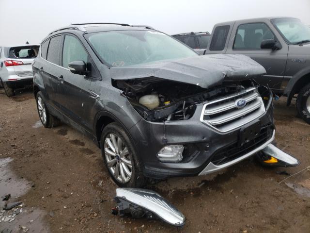 Ford Escape tit (2017)