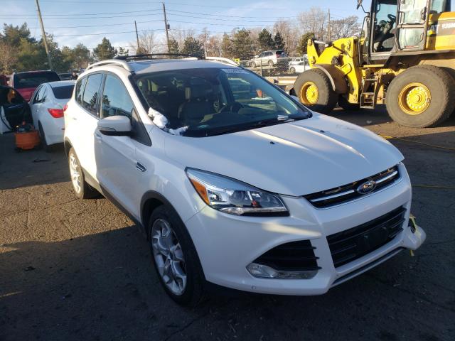 Ford Escape tit (2016)