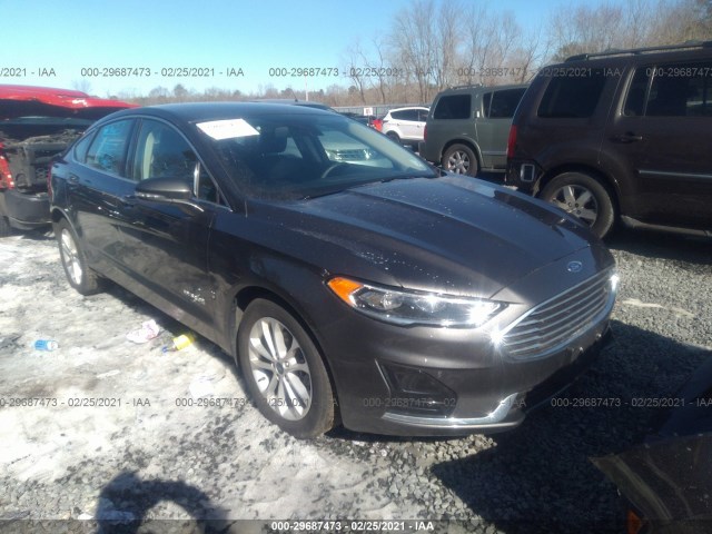 Ford Fusion hybrid (2019)