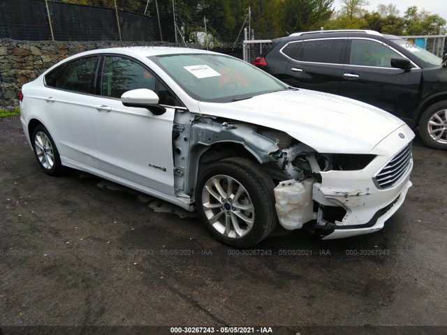 Ford Fusion hybrid (2019)