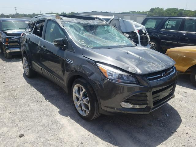 Ford Escape tit (2016)